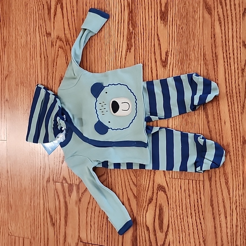 NEW Baby boy gerber bear outfit. 0-3 months.